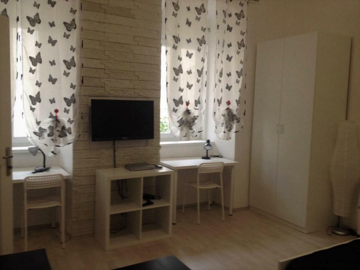 Studio Apartment Diana Rijeka Exteriör bild